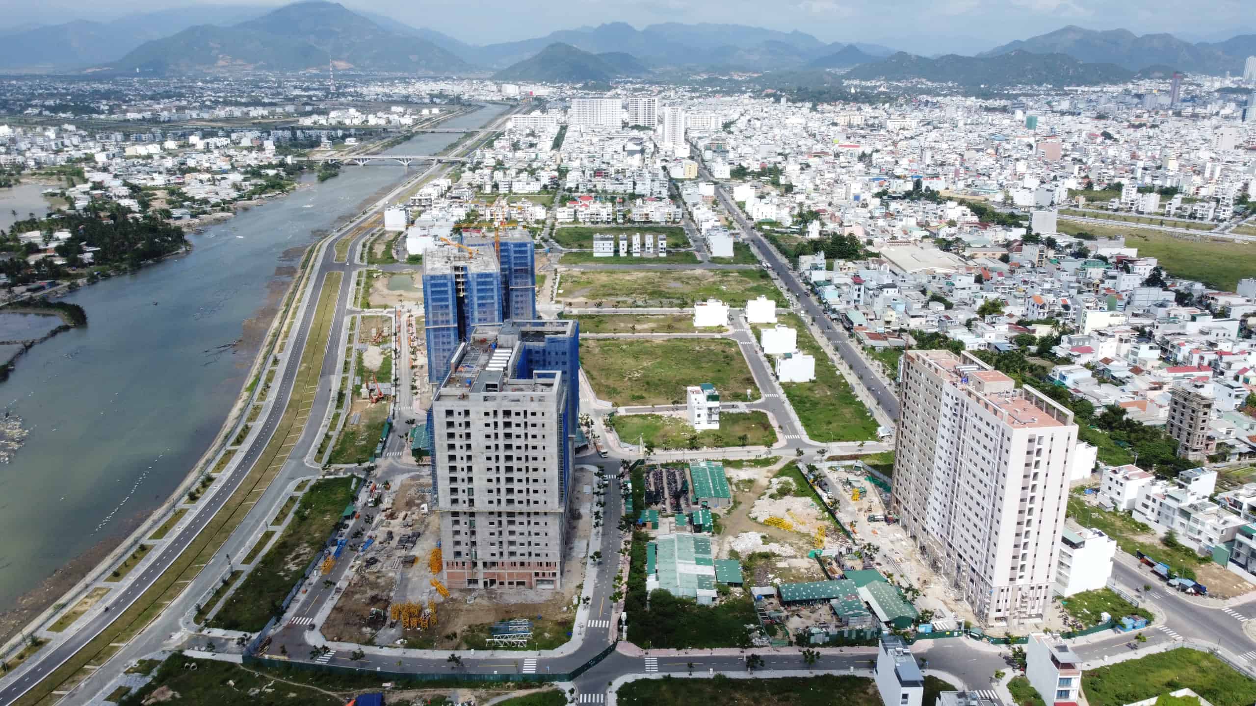 Những dự án được kỳ vọng làm “đòn bẩy” cho thị trường địa ốc năm 2021
